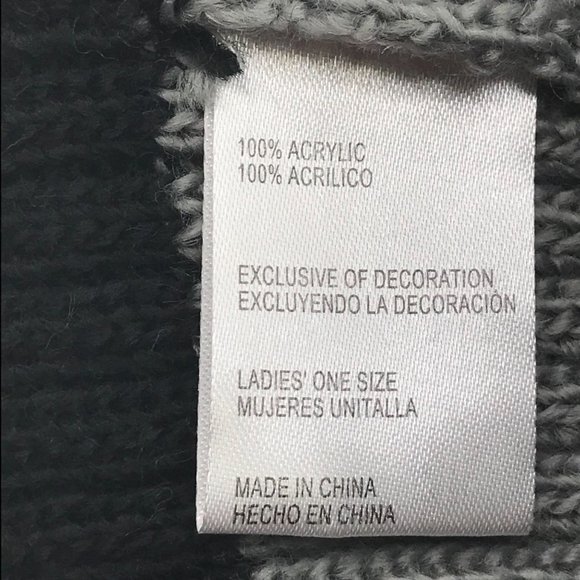 Winter Essentials Women's One Size Black/Gray Stripes Knit Beanie Hat With Pom - Picture 5 of 10